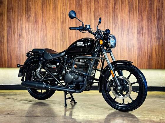 ROYAL ENFIELD METEOR 350 FIREBALL ROYAL ENFIELD METEOR 350 FIREBALL